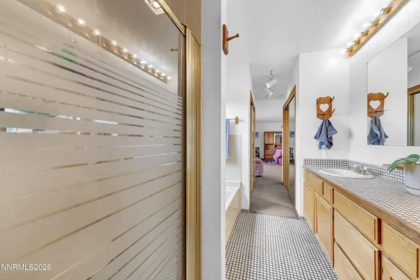 255 Shetland, Reno, Nevada 89508, 4 Bedrooms Bedrooms, ,3 BathroomsBathrooms,Residential,Residential,Shetland,260000357