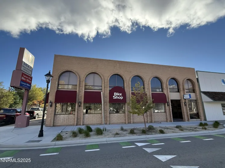 701 Carson, Carson City, Nevada 89701, ,Commercial Lease,Manufactured,Carson,250057308