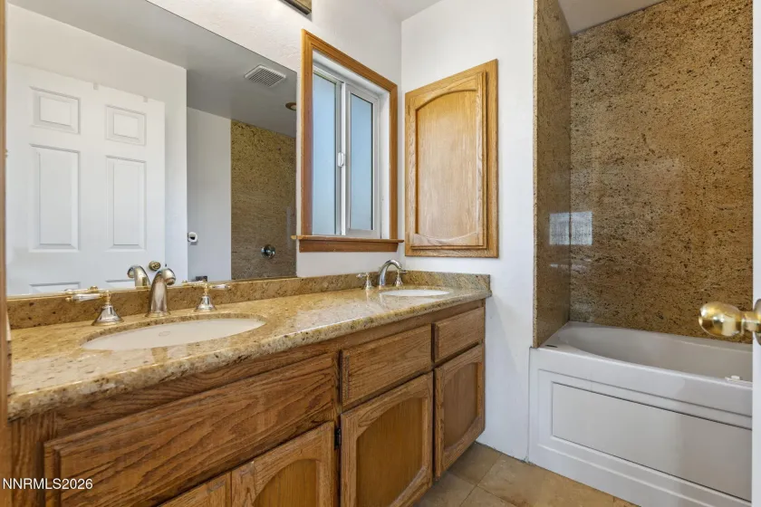 1412 Bumblebee, Gardnerville, Nevada 89460, 3 Bedrooms Bedrooms, ,2 BathroomsBathrooms,Residential,Residential,Bumblebee,260000368