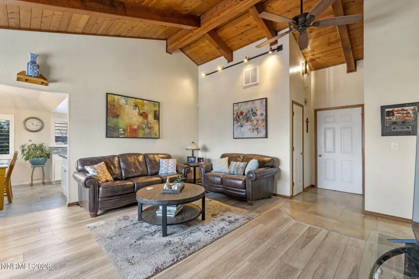 1412 Bumblebee, Gardnerville, Nevada 89460, 3 Bedrooms Bedrooms, ,2 BathroomsBathrooms,Residential,Residential,Bumblebee,260000368