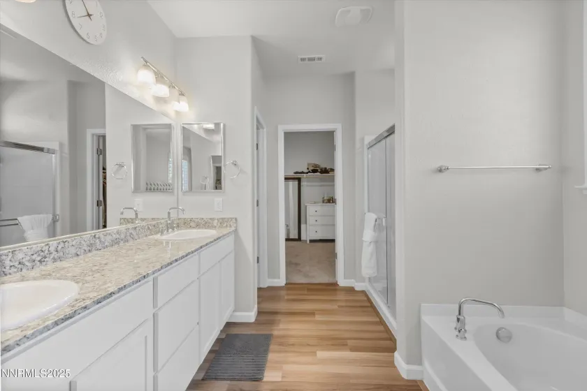 14033 Crested Moss, Reno, Nevada 89511, 4 Bedrooms Bedrooms, ,3 BathroomsBathrooms,Residential,Residential,Crested Moss,250056941