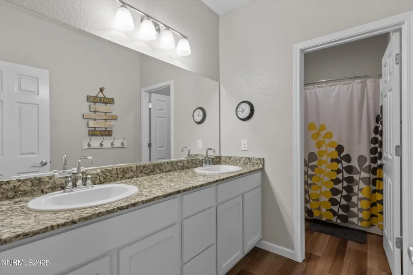 14033 Crested Moss, Reno, Nevada 89511, 4 Bedrooms Bedrooms, ,3 BathroomsBathrooms,Residential,Residential,Crested Moss,250056941