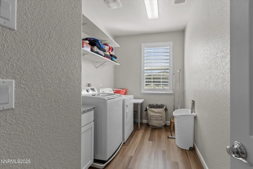 14033 Crested Moss, Reno, Nevada 89511, 4 Bedrooms Bedrooms, ,3 BathroomsBathrooms,Residential,Residential,Crested Moss,250056941