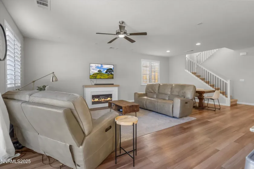 14033 Crested Moss, Reno, Nevada 89511, 4 Bedrooms Bedrooms, ,3 BathroomsBathrooms,Residential,Residential,Crested Moss,250056941