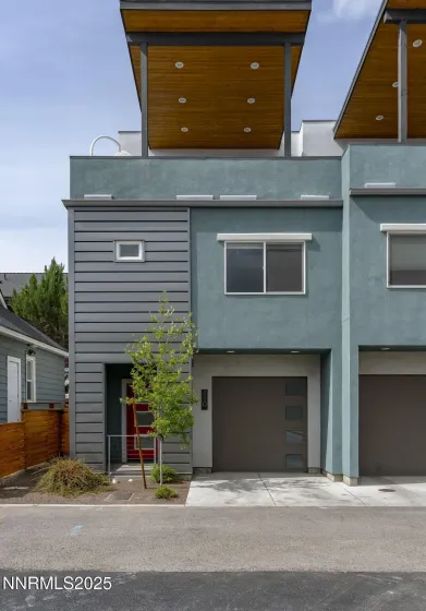 210 Stewart, Reno, Nevada 89501, 2 Bedrooms Bedrooms, ,2 BathroomsBathrooms,Residential,Residential,Stewart,260000374