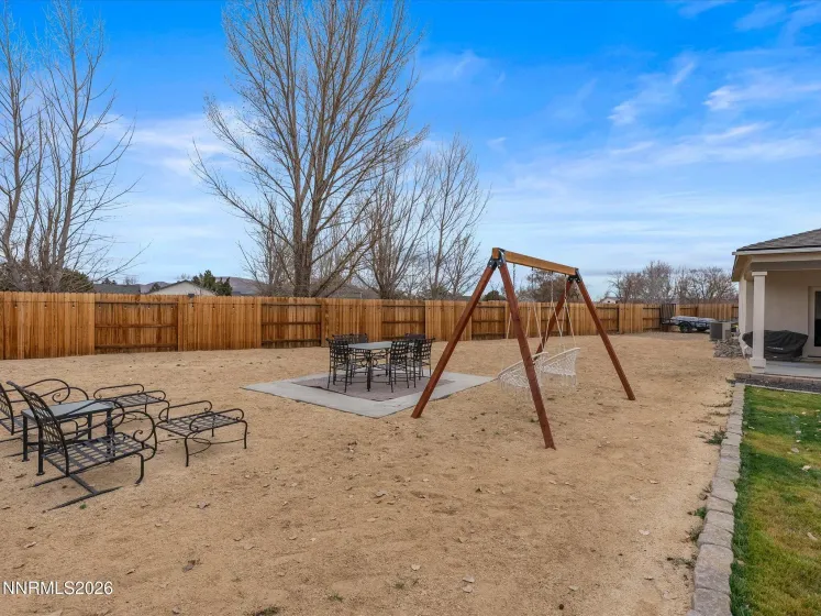 2645 Emerson, Fernley, Nevada 89408, 3 Bedrooms Bedrooms, ,2 BathroomsBathrooms,Residential,Residential,Emerson,260000378