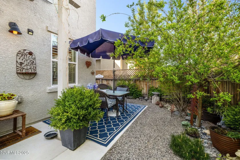 958 Marble Hills, Sparks, Nevada 89436, 2 Bedrooms Bedrooms, ,3 BathroomsBathrooms,Residential,Residential,Marble Hills,260000379