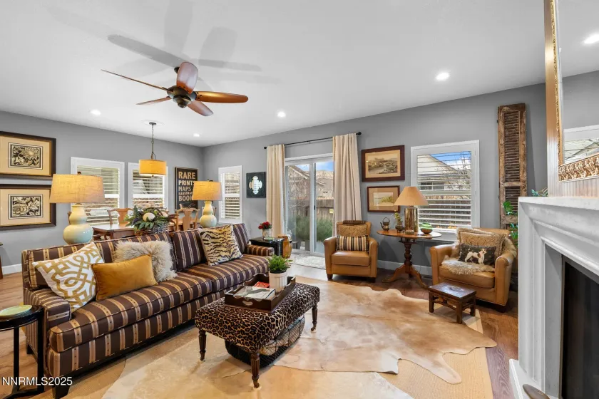 958 Marble Hills, Sparks, Nevada 89436, 2 Bedrooms Bedrooms, ,3 BathroomsBathrooms,Residential,Residential,Marble Hills,260000379