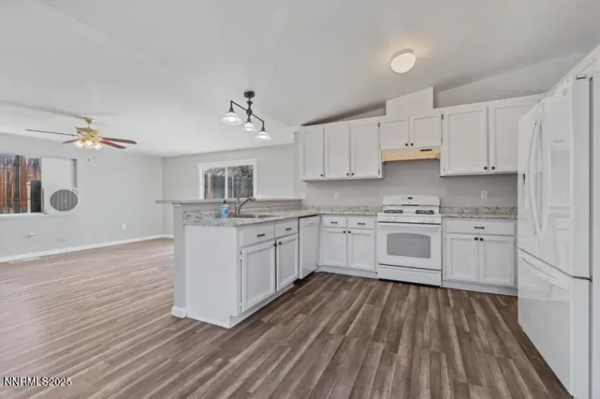 1381 Spooner, Carson City, Nevada 89706, 3 Bedrooms Bedrooms, ,2 BathroomsBathrooms,Residential,Residential,Spooner,250053128