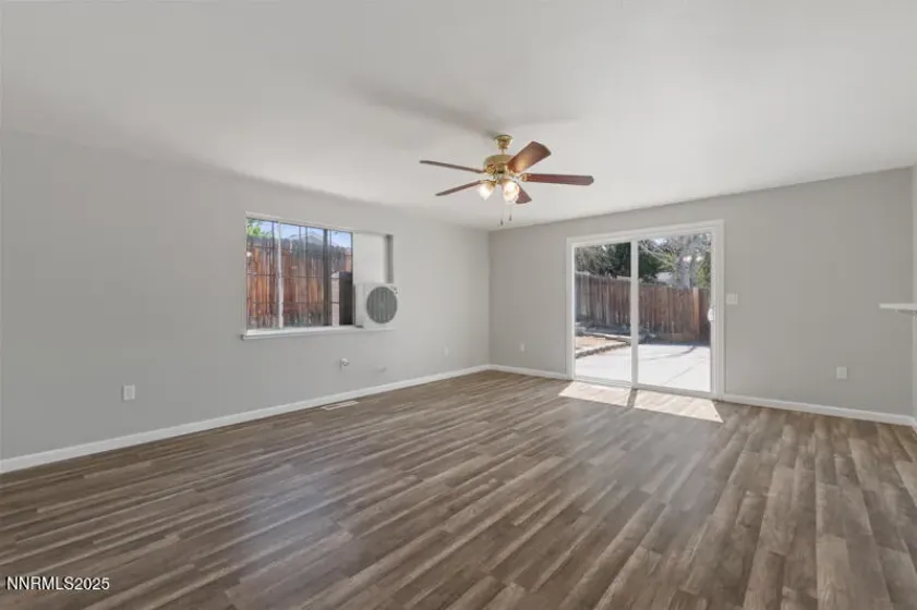 1381 Spooner, Carson City, Nevada 89706, 3 Bedrooms Bedrooms, ,2 BathroomsBathrooms,Residential,Residential,Spooner,250053128