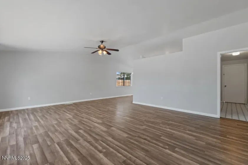 1381 Spooner, Carson City, Nevada 89706, 3 Bedrooms Bedrooms, ,2 BathroomsBathrooms,Residential,Residential,Spooner,250053128