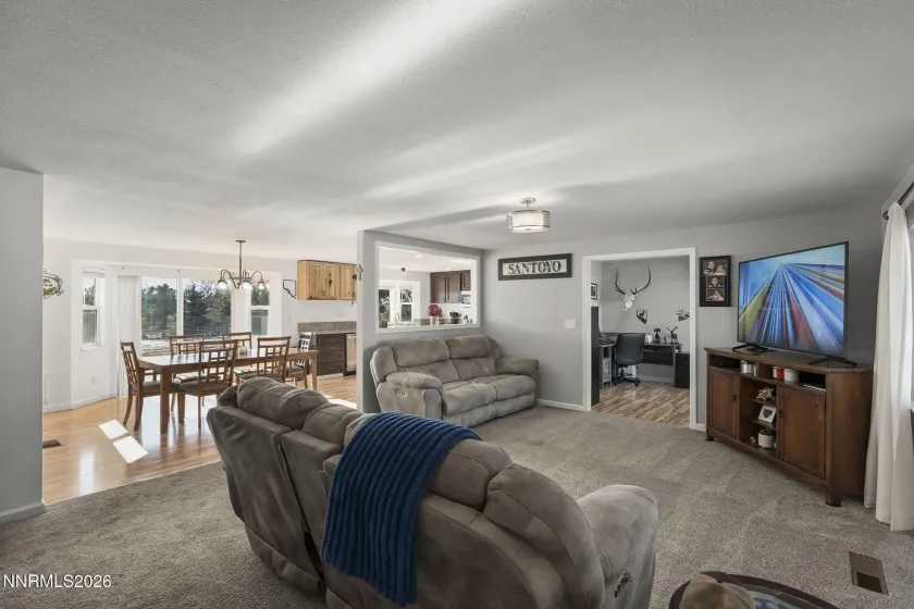 2615 Watt, Carson City, Nevada 89706, 3 Bedrooms Bedrooms, ,2 BathroomsBathrooms,Residential,Residential,Watt,260000381