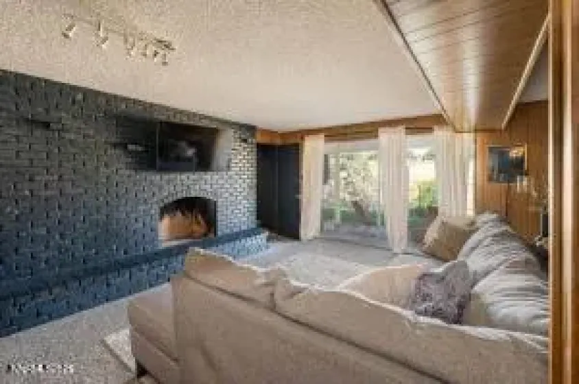 2301 Solari, Reno, Nevada 89509, 4 Bedrooms Bedrooms, ,3 BathroomsBathrooms,Residential,Residential,Solari,260000394