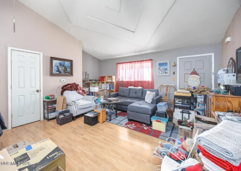 2000 Trails End, Fallon, Nevada 89406, 3 Bedrooms Bedrooms, ,2 BathroomsBathrooms,Residential,Residential,Trails End,260000398