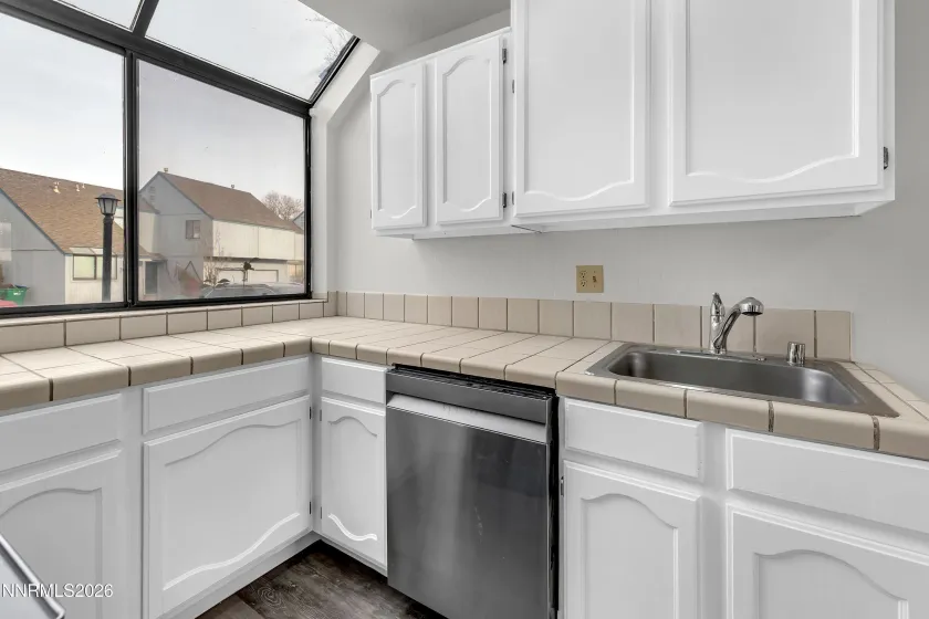 2561 Garfield, Sparks, Nevada 89431, 2 Bedrooms Bedrooms, ,2 BathroomsBathrooms,Residential,Residential,Garfield,260000402