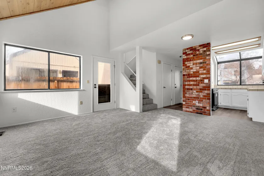 2561 Garfield, Sparks, Nevada 89431, 2 Bedrooms Bedrooms, ,2 BathroomsBathrooms,Residential,Residential,Garfield,260000402