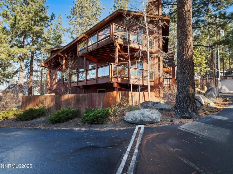 462 Reno, Zephyr Cove, Nevada 89448, 6 Bedrooms Bedrooms, ,5 BathroomsBathrooms,Residential,Residential,Reno,260000407