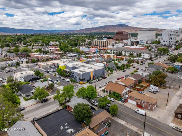 800 Center, Reno, Nevada 89501, 2 Bedrooms Bedrooms, ,2 BathroomsBathrooms,Residential,Residential,Center,260000413