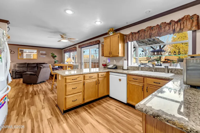 7879 White Falls, Reno, Nevada 89506, 4 Bedrooms Bedrooms, ,3 BathroomsBathrooms,Residential,Residential,White Falls,260000415