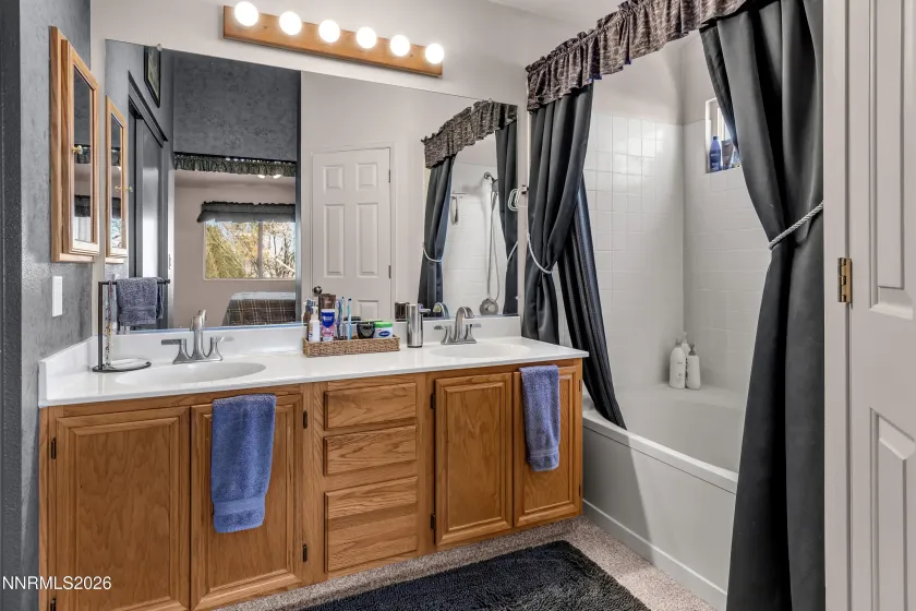 7879 White Falls, Reno, Nevada 89506, 4 Bedrooms Bedrooms, ,3 BathroomsBathrooms,Residential,Residential,White Falls,260000415