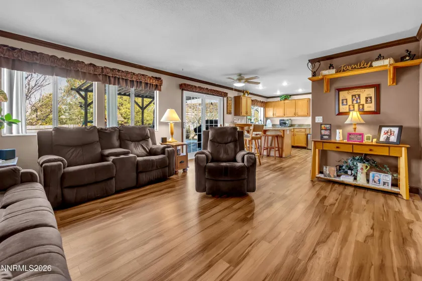 7879 White Falls, Reno, Nevada 89506, 4 Bedrooms Bedrooms, ,3 BathroomsBathrooms,Residential,Residential,White Falls,260000415