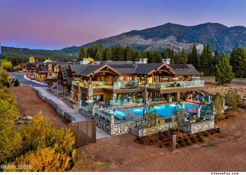 28 Beach Club, Stateline, Nevada 89449, 3 Bedrooms Bedrooms, ,2 BathroomsBathrooms,Residential,Residential,Beach Club,260000416