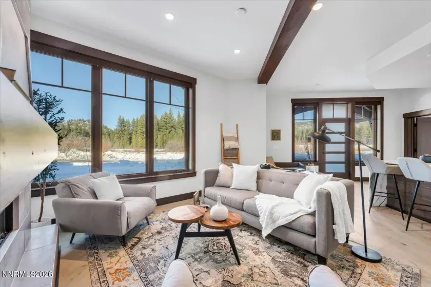 28 Beach Club, Stateline, Nevada 89449, 3 Bedrooms Bedrooms, ,2 BathroomsBathrooms,Residential,Residential,Beach Club,260000416