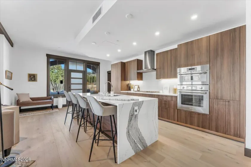 28 Beach Club, Stateline, Nevada 89449, 3 Bedrooms Bedrooms, ,2 BathroomsBathrooms,Residential,Residential,Beach Club,260000416