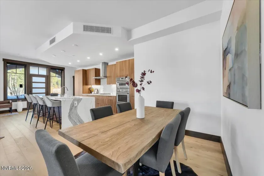 28 Beach Club, Stateline, Nevada 89449, 3 Bedrooms Bedrooms, ,2 BathroomsBathrooms,Residential,Residential,Beach Club,260000416