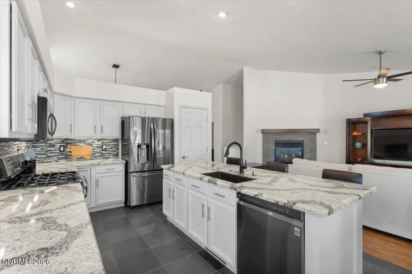 15524 Quicksilver, Reno, Nevada 89511, 4 Bedrooms Bedrooms, ,3 BathroomsBathrooms,Residential,Residential,Quicksilver,260000422