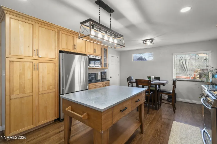 1790 Marla, Reno, Nevada 89509, 5 Bedrooms Bedrooms, ,3 BathroomsBathrooms,Residential,Residential,Marla,260000421