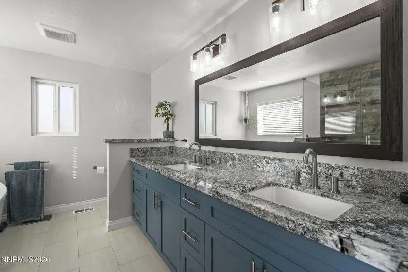 1790 Marla, Reno, Nevada 89509, 5 Bedrooms Bedrooms, ,3 BathroomsBathrooms,Residential,Residential,Marla,260000421