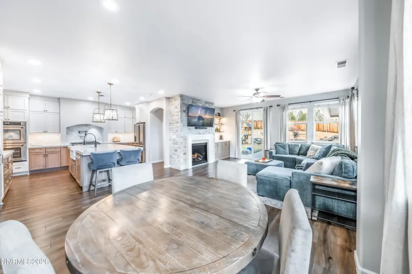 7705 Peavine Shadow, Reno, Nevada 89523, 3 Bedrooms Bedrooms, ,3 BathroomsBathrooms,Residential,Residential,Peavine Shadow,260000424