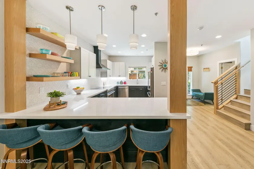 120 Country Club, Incline Village, Nevada 89451, 2 Bedrooms Bedrooms, ,3 BathroomsBathrooms,Residential,Residential,Country Club,260000426