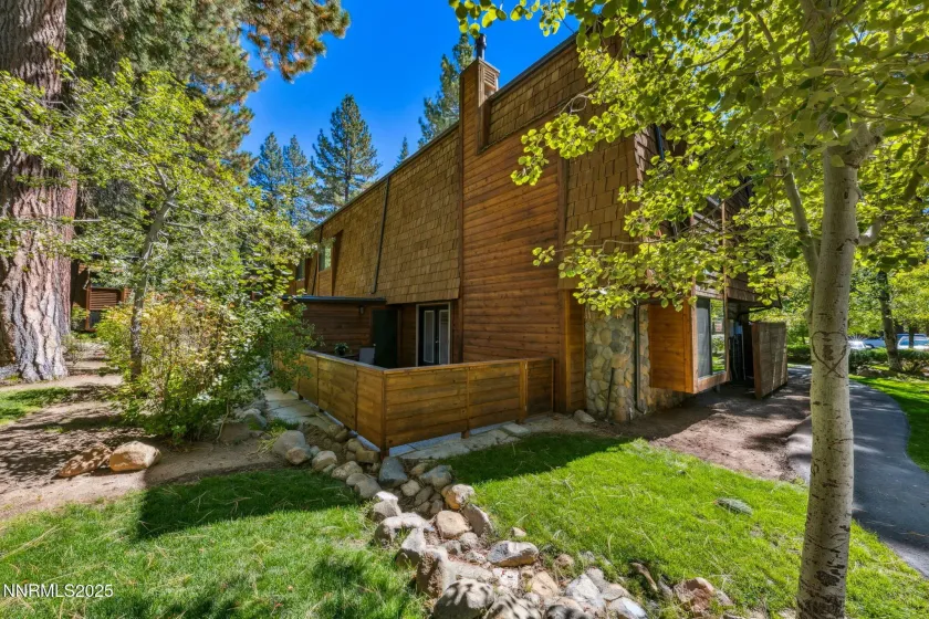 120 Country Club, Incline Village, Nevada 89451, 2 Bedrooms Bedrooms, ,3 BathroomsBathrooms,Residential,Residential,Country Club,260000426