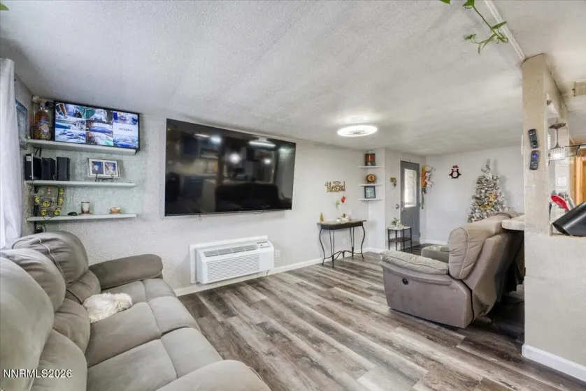 985 Villa, Fernley, Nevada 89408, 4 Bedrooms Bedrooms, ,2 BathroomsBathrooms,Residential,Residential,Villa,260000427