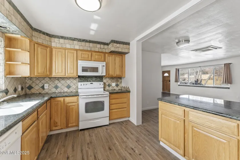 840 Brookfield, Reno, Nevada 89503, 4 Bedrooms Bedrooms, ,3 BathroomsBathrooms,Residential,Residential,Brookfield,260000428