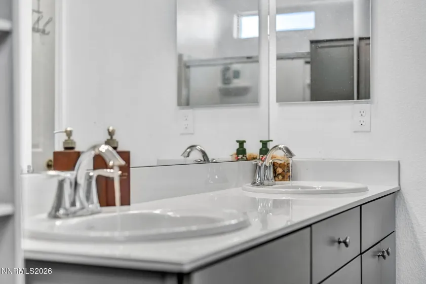 969 Estuary, Reno, Nevada 89506, 5 Bedrooms Bedrooms, ,3 BathroomsBathrooms,Residential,Residential,Estuary,260000433