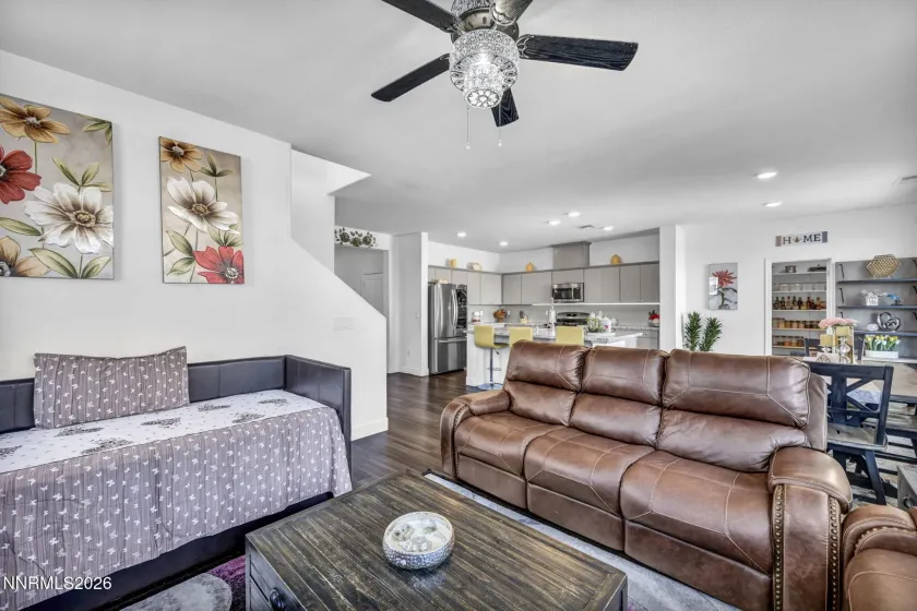 969 Estuary, Reno, Nevada 89506, 5 Bedrooms Bedrooms, ,3 BathroomsBathrooms,Residential,Residential,Estuary,260000433