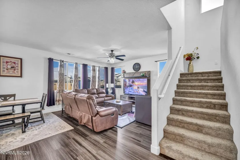 969 Estuary, Reno, Nevada 89506, 5 Bedrooms Bedrooms, ,3 BathroomsBathrooms,Residential,Residential,Estuary,260000433