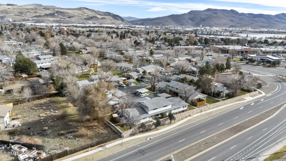 959 Mesa Ridge, Sparks, Nevada 89434, 3 Bedrooms Bedrooms, ,2 BathroomsBathrooms,Residential,Residential,Mesa Ridge,260000441