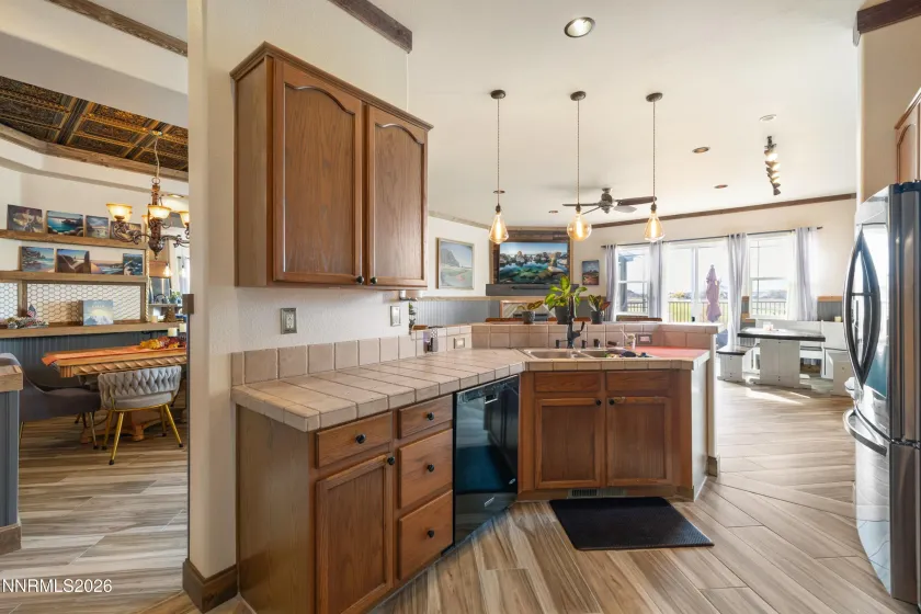 1181 Glen Abbey, Sparks, Nevada 89436, 4 Bedrooms Bedrooms, ,2 BathroomsBathrooms,Residential,Residential,Glen Abbey,260000440