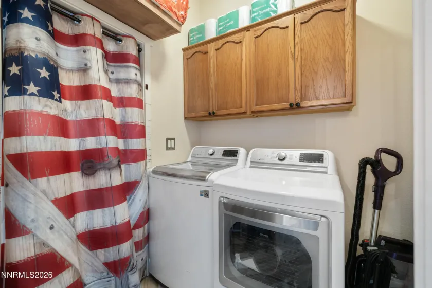 1181 Glen Abbey, Sparks, Nevada 89436, 4 Bedrooms Bedrooms, ,2 BathroomsBathrooms,Residential,Residential,Glen Abbey,260000440