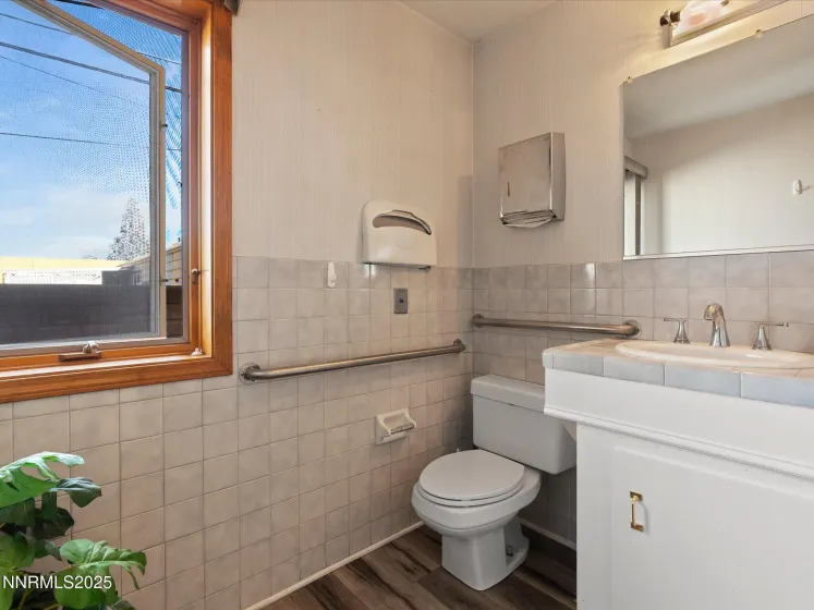 1001 Rock, Sparks, Nevada 89431, ,Commercial Sale,Residential,Rock,260000445