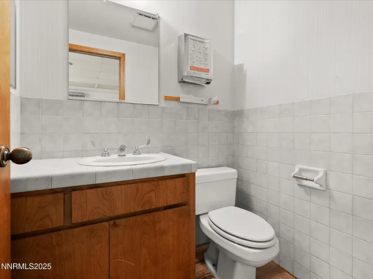 1001 Rock, Sparks, Nevada 89431, ,Commercial Sale,Residential,Rock,260000445