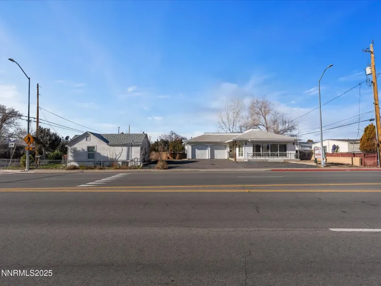 1001 Rock, Sparks, Nevada 89431, ,Commercial Sale,Residential,Rock,260000445
