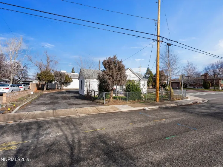 1001 Rock, Sparks, Nevada 89431, ,Commercial Sale,Residential,Rock,260000445