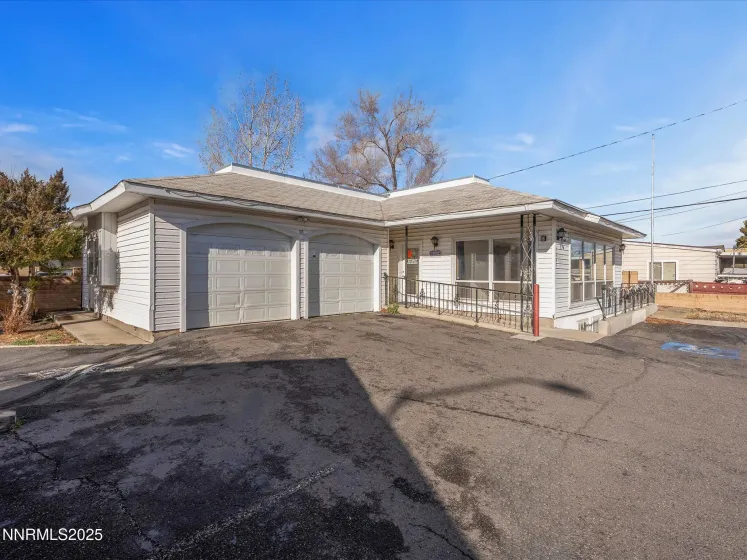 1001 Rock, Sparks, Nevada 89431, ,Commercial Sale,Residential,Rock,260000445