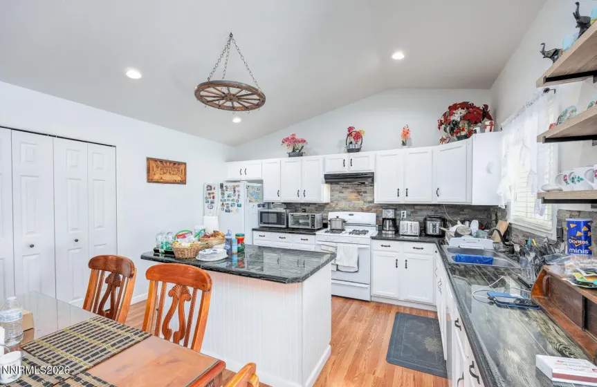 2885 Dallas, Fallon, Nevada 89406, 3 Bedrooms Bedrooms, ,2 BathroomsBathrooms,Residential,Residential,Dallas,260000451