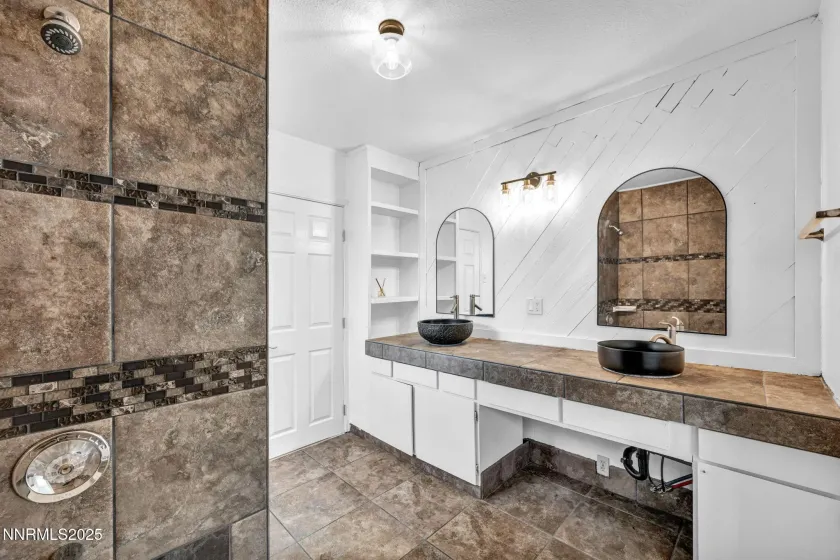 1281 10th, Reno, Nevada 89512, 2 Bedrooms Bedrooms, ,Residential,Residential,10th,260000468